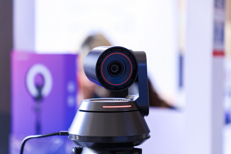 1715839463952692.jpg 奥尼NX5e直播摄像机04.jpg